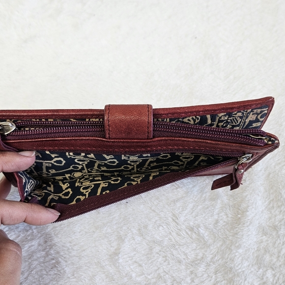 Fossil Red Leather Quail Bird Bifold Snap Wallet Keyhole & Keys - Picture 5 of 10